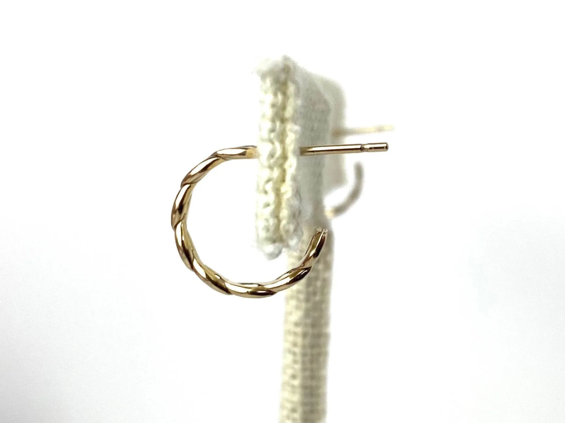 14KGF 12 0mm Woven 3/4 Hoop Post Earrings, Sku#40113412LR
