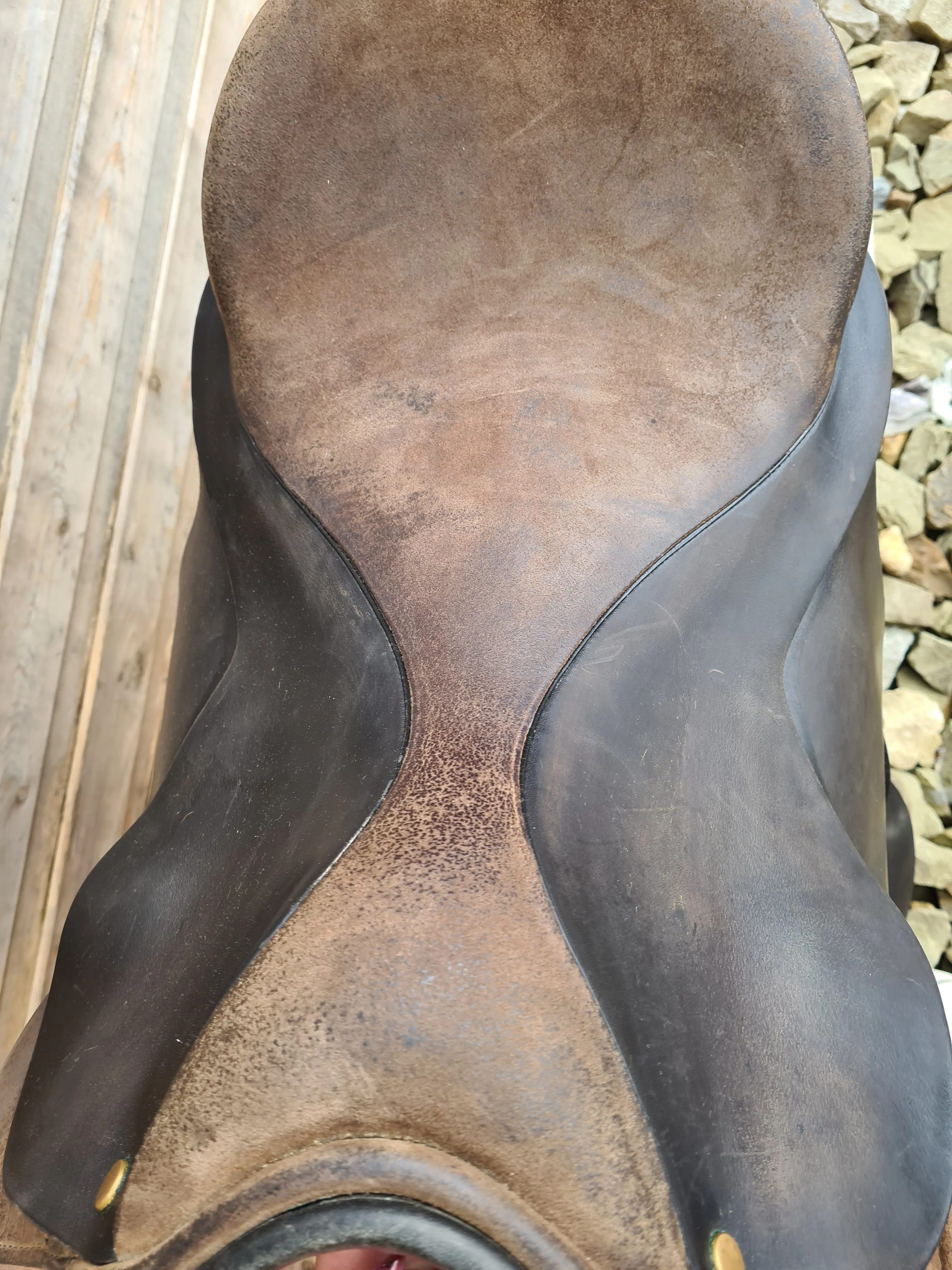 17.5" Albion Lux  dressage narrow/med fit brown