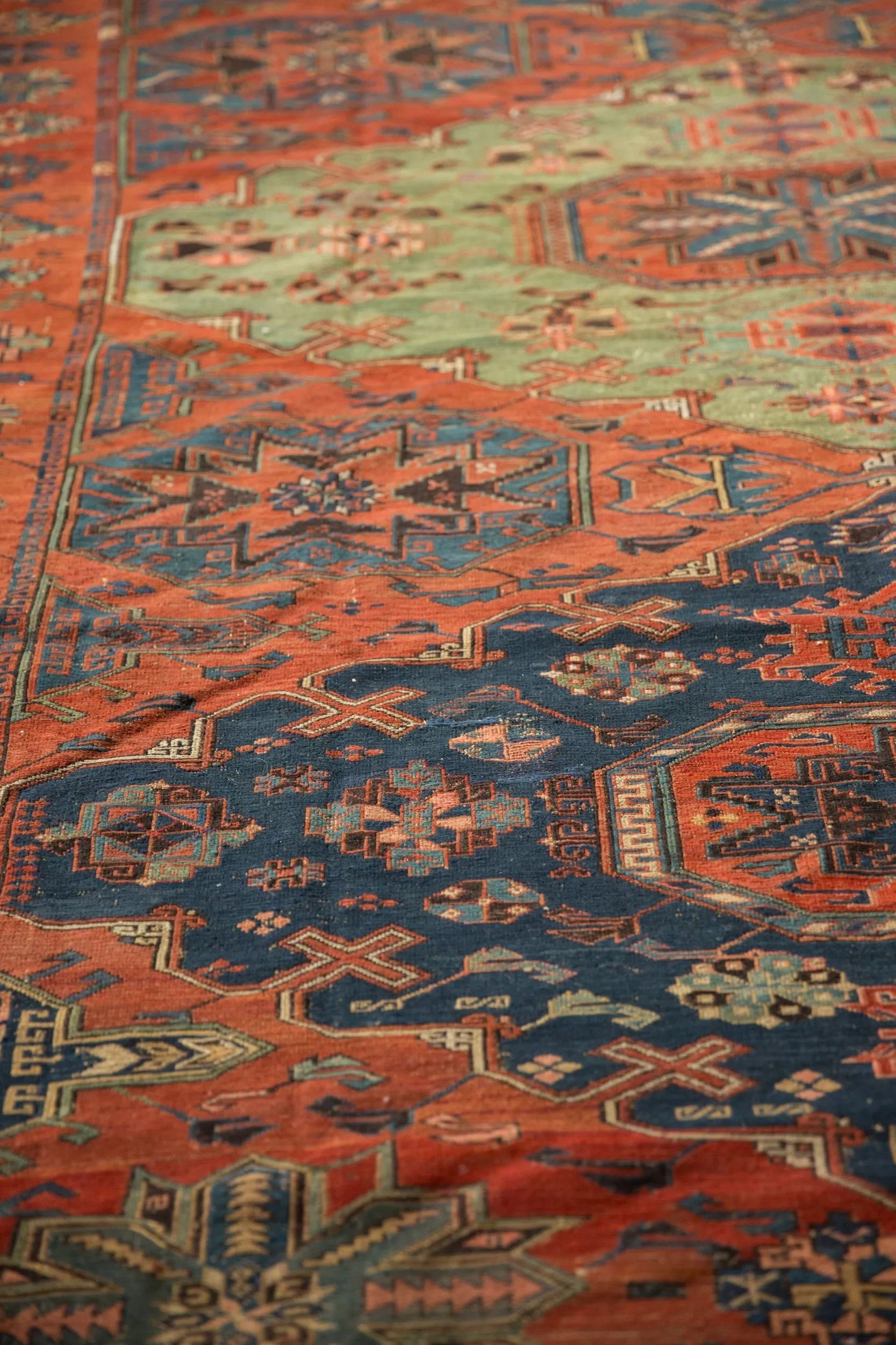 8.5x10.5 Antique Soumac Design Carpet