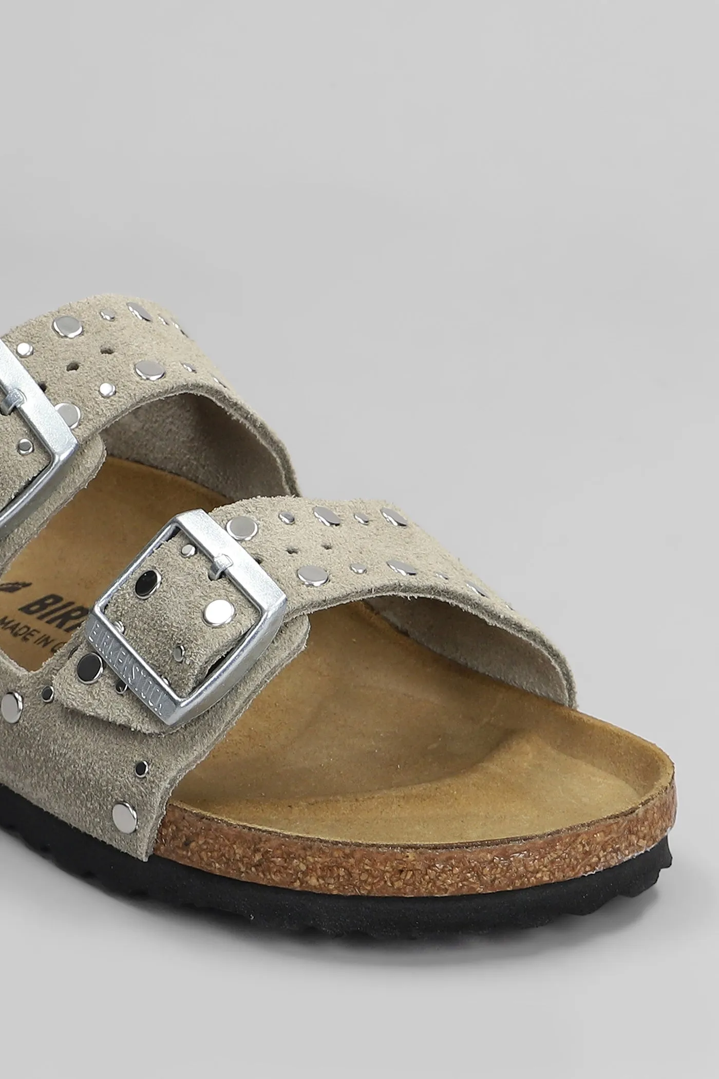 Arizona Flats in taupe suede