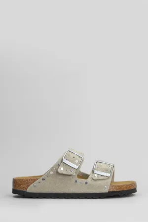 Arizona Flats in taupe suede