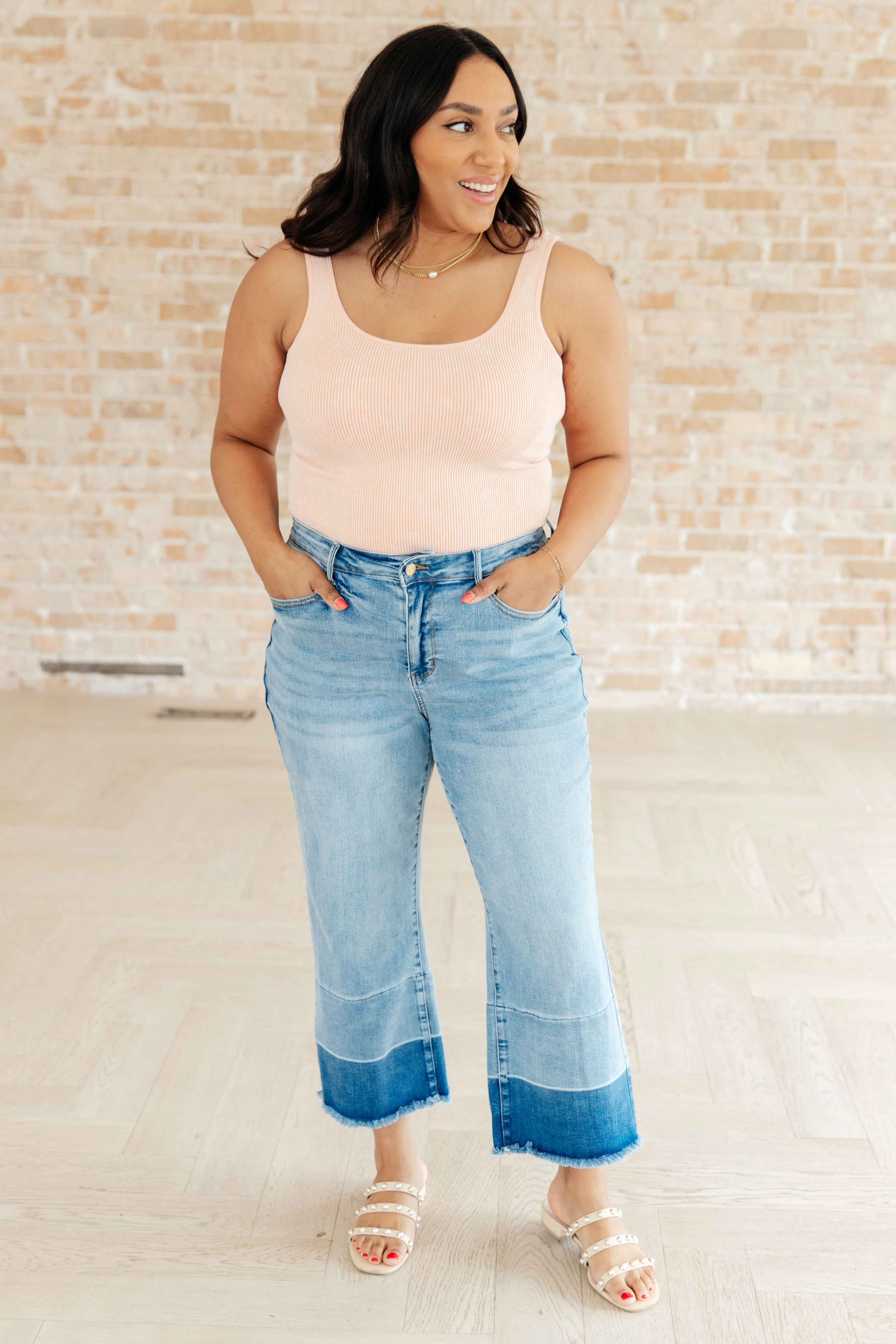 JUDY BLUE Olivia High Rise Wide Leg Crop Jeans in Medium Wash