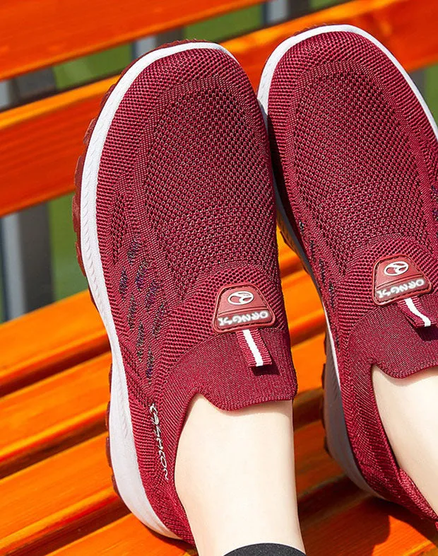 Lightweight and Breathable Women's Slip-On Sneakers for Running