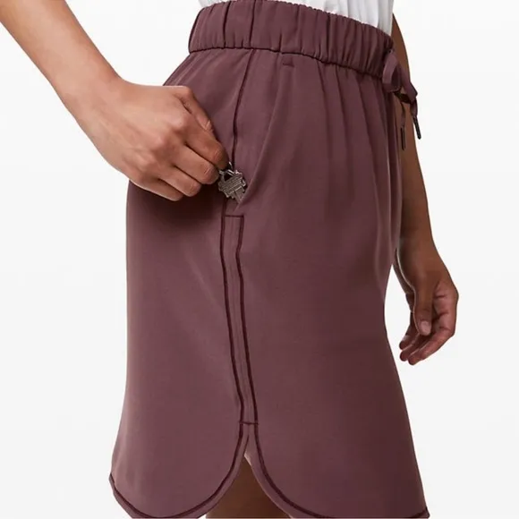Lululemon On The Fly Woven Skirt