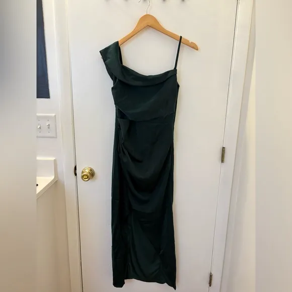 Lulus Lush Love Emerald Satin Asymmetrical Off-the-Shoulder Dress Size Small