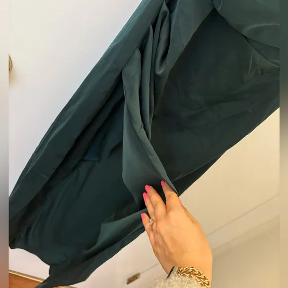 Lulus Lush Love Emerald Satin Asymmetrical Off-the-Shoulder Dress Size Small