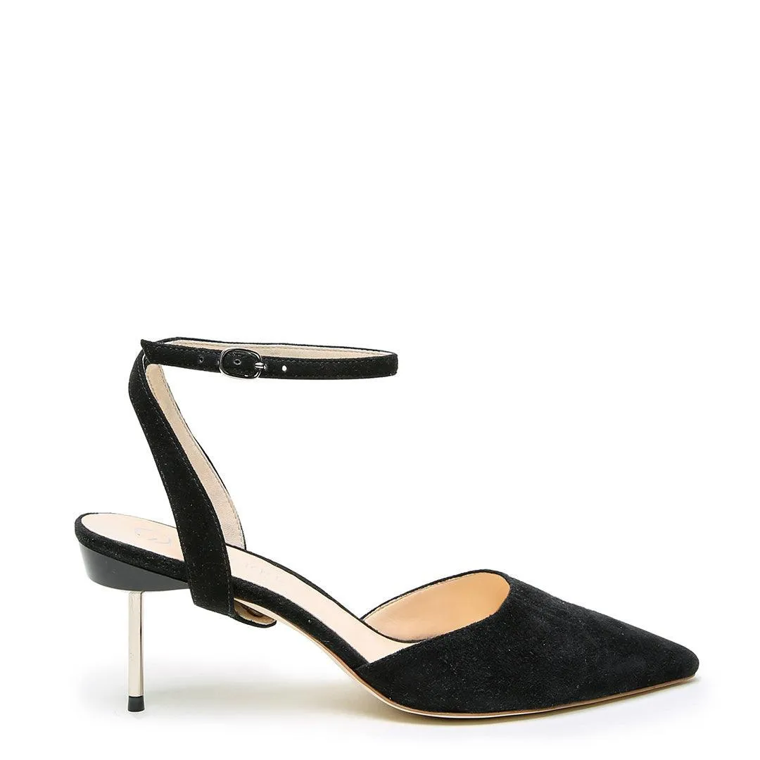 Marilyn in Black Suede