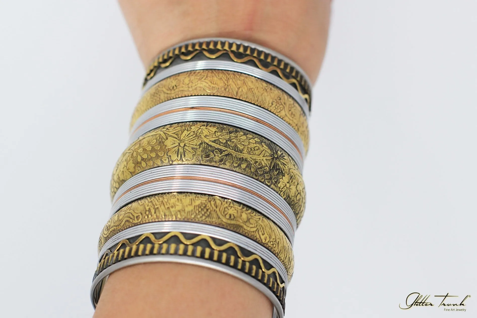 Marisa Wonder Woman Slip On Cuff