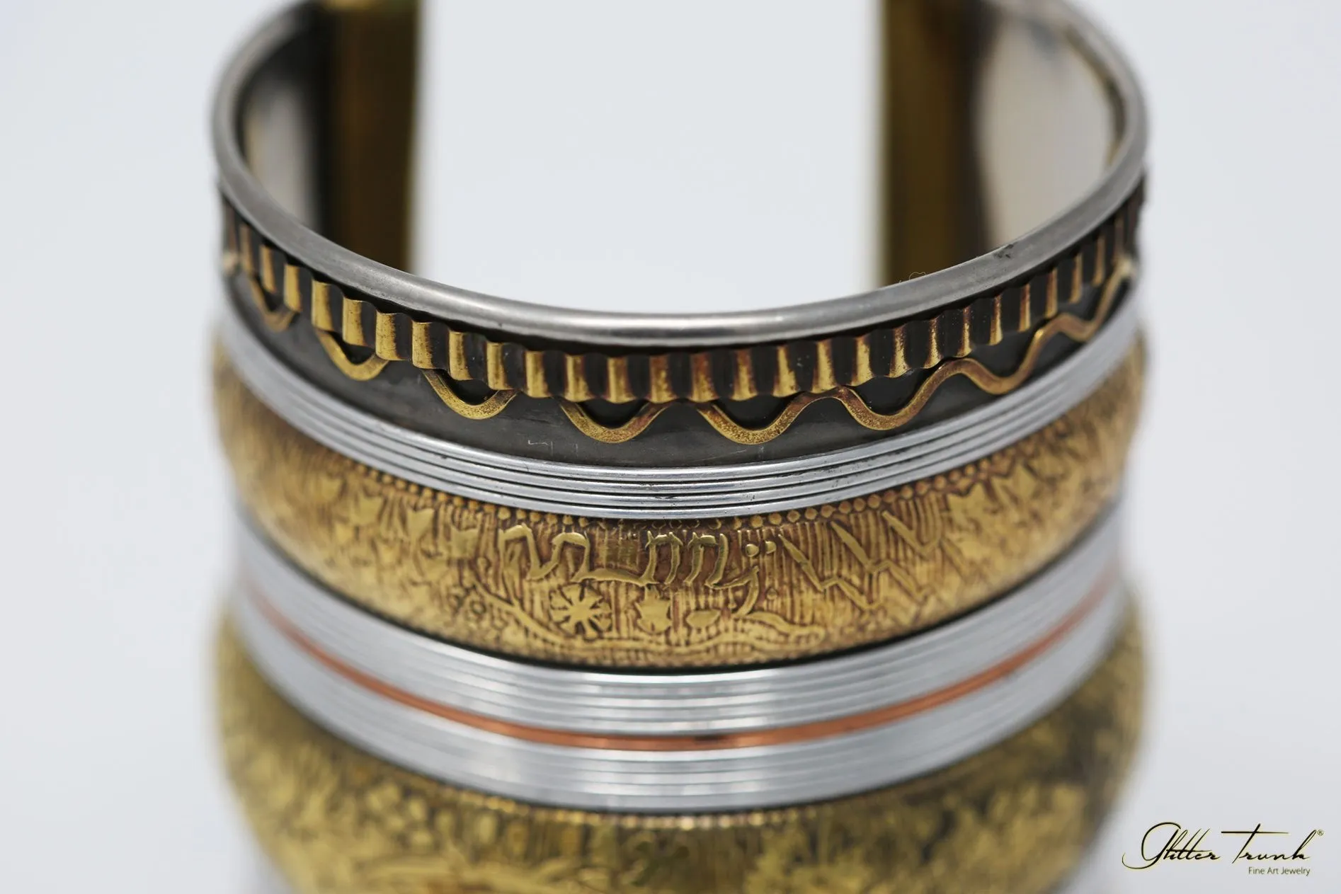 Marisa Wonder Woman Slip On Cuff