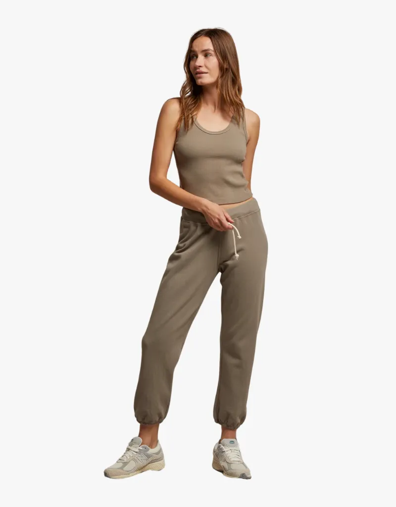 Perfect White Tee Toni French Terry Joggers in Mushroom