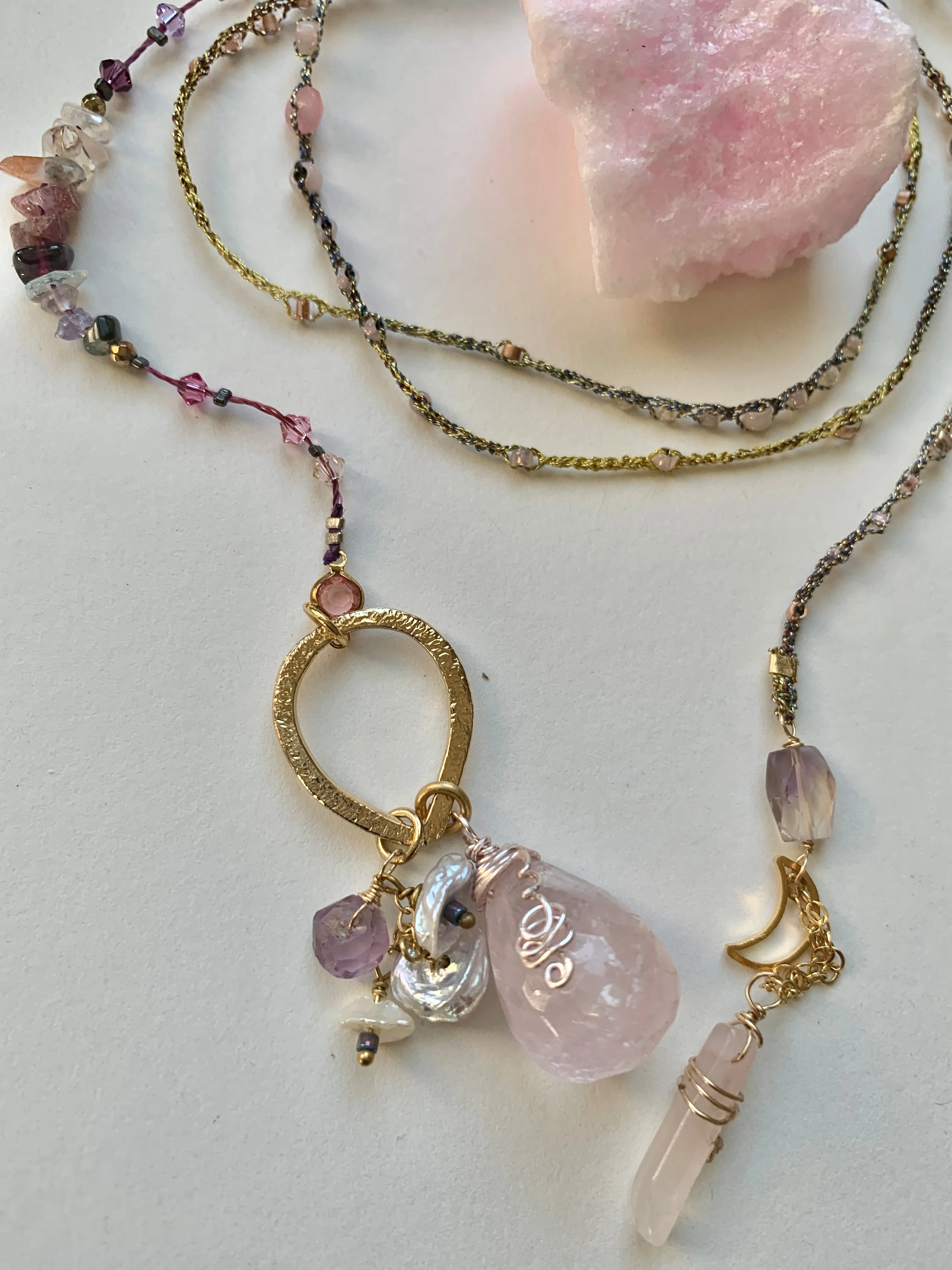 Rose Quartz 7Chakras Gold Lariat
