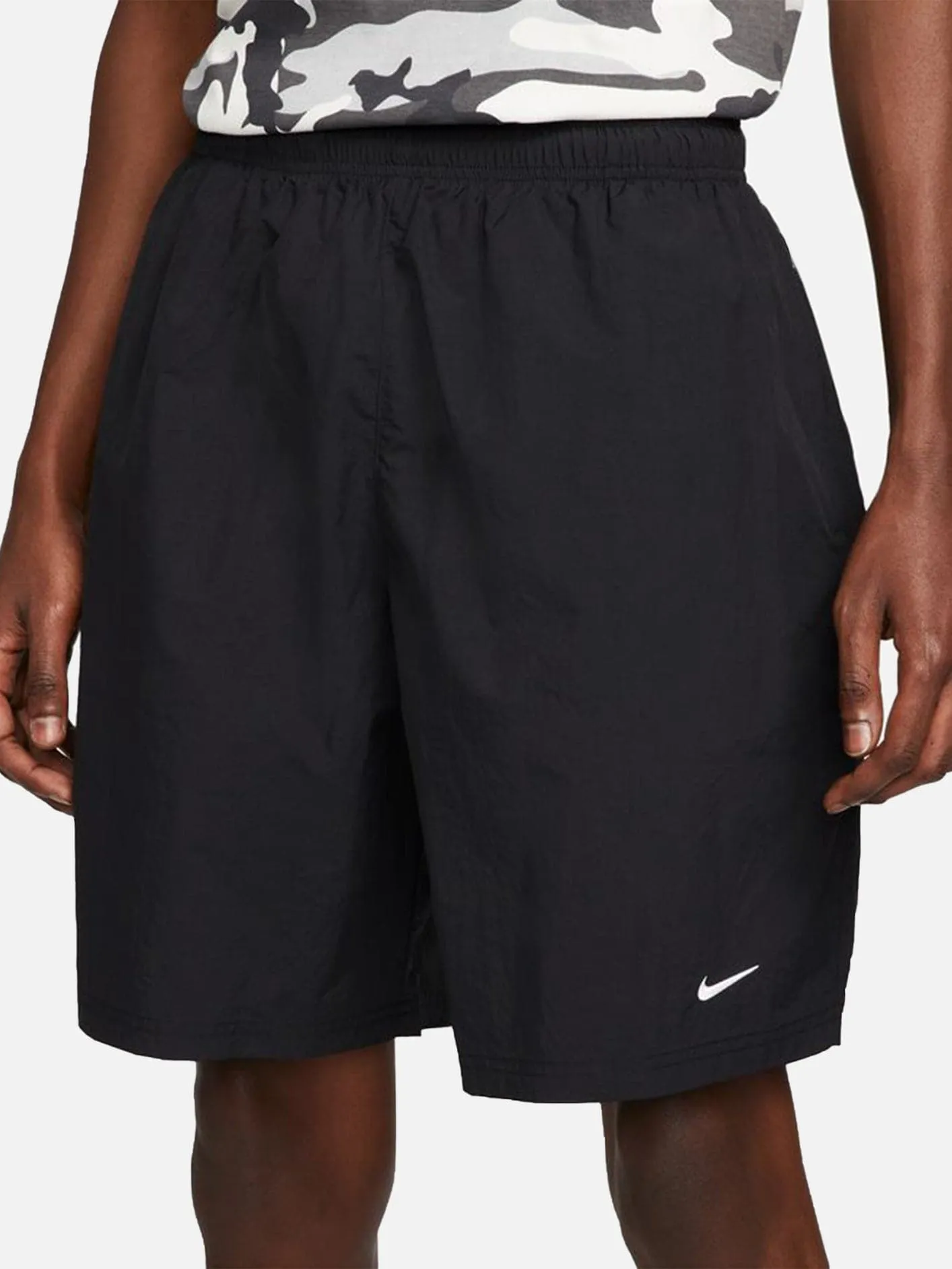 Solo Swoosh Woven Short