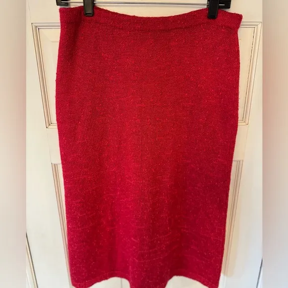 Three piece Marisa Christina Pink Knit Skirt Set with A-Line Silhouette, M, EUC
