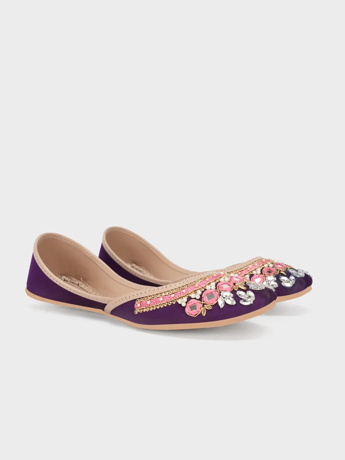 Women "LORELEI" Decorated Flat Khussa